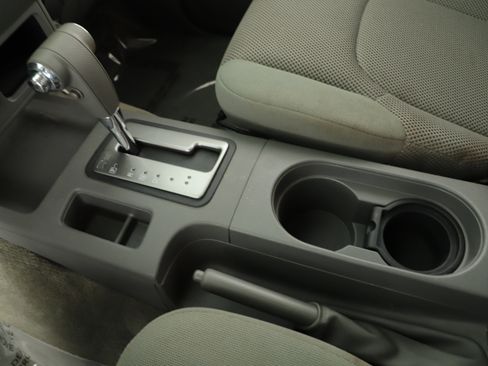 Used 2016 Nissan Frontier SV image 14