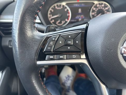 Used 2024 Nissan Altima 2.5 SR FWD image 38