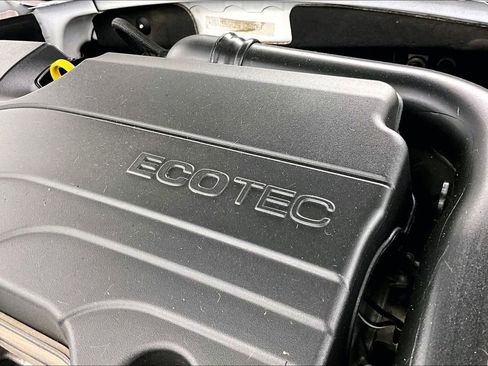 Used 2025 Chevrolet Malibu LT image 34