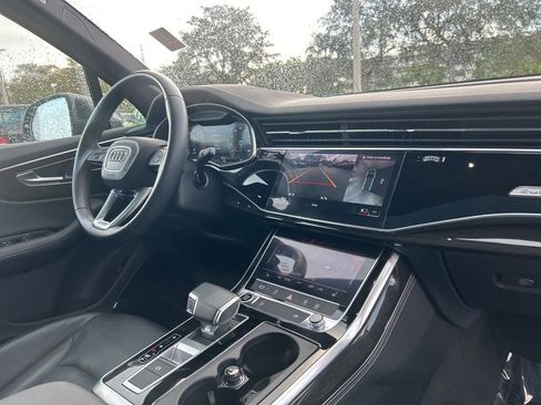 Used 2025 Audi Q7 3.0T Premium Plus image 26