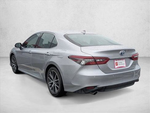 Used 2024 Toyota Camry XLE w/ Navigation Package image 7