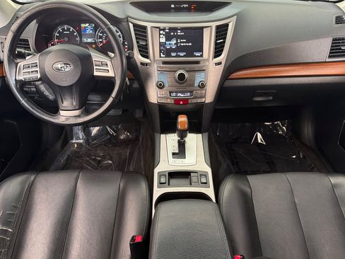 Used 2013 Subaru Outback 3.6R Limited AWD/4WD image 11