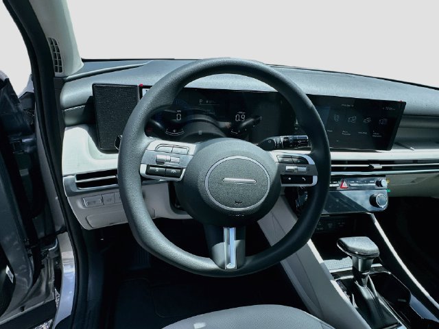 New 2026 Hyundai Tucson SEL Plus FWD image 11