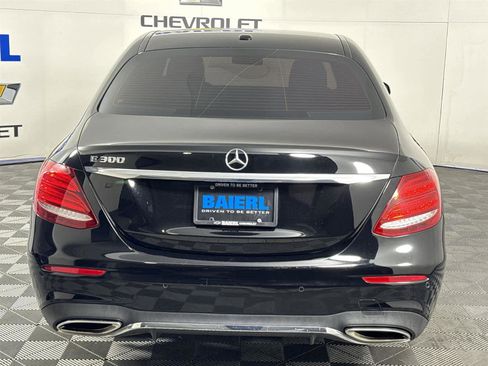 Used 2017 Mercedes-Benz E 300 image 4