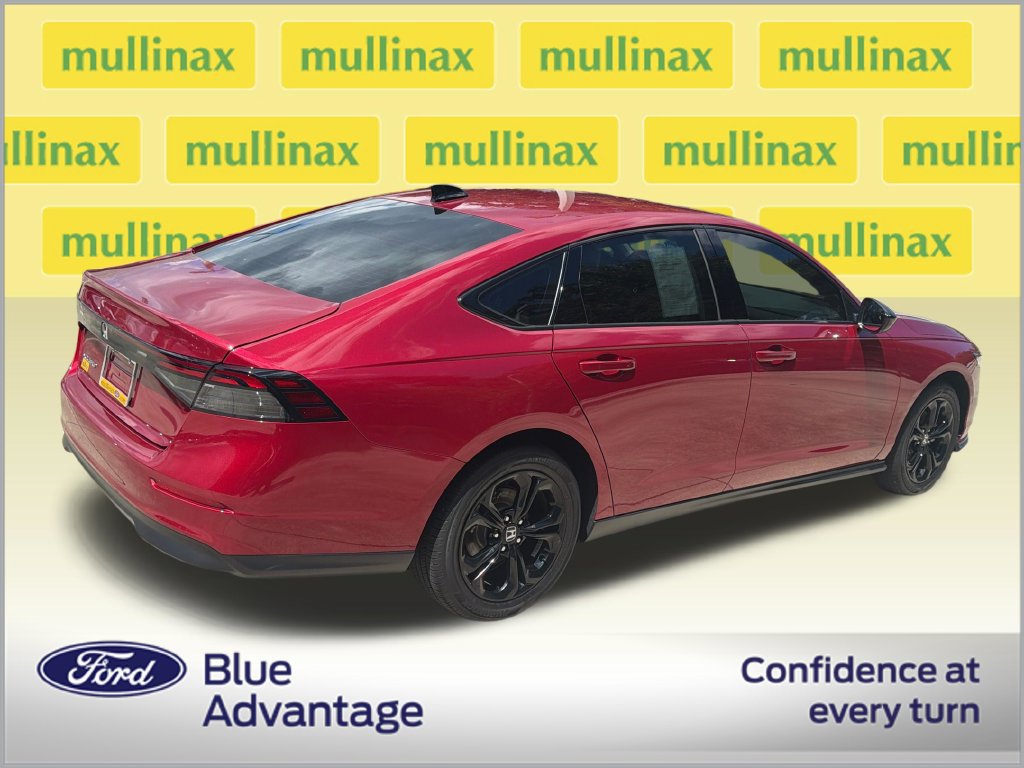 Used 2025 Honda Accord SE image 4