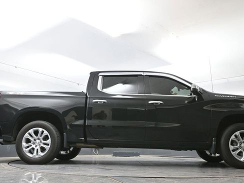 Used 2023 Chevrolet Silverado 1500 LTZ AWD/4WD image 25