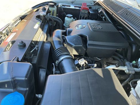 Used 2013 Nissan Titan SV w/ SV Premium Utility Pkg image 37