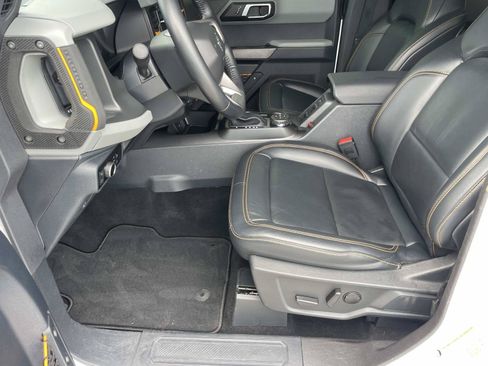 Used 2023 Ford Bronco Badlands AWD/4WD image 17