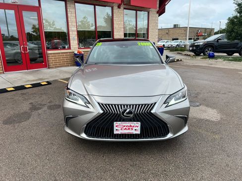 Used 2020 Lexus ES 350 w/ Accessory Package 2 FWD image 2