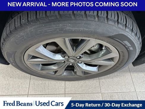 Used 2017 Hyundai Santa Fe Sport w/ 2.0T Ultimate Tech Package 05 FWD image 11