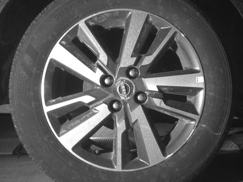 Used 2025 Nissan Versa SV FWD image 15