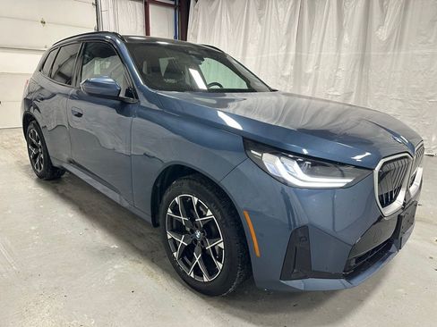 Used 2025 BMW X3 xDrive30i w/ M Sport Package image 1