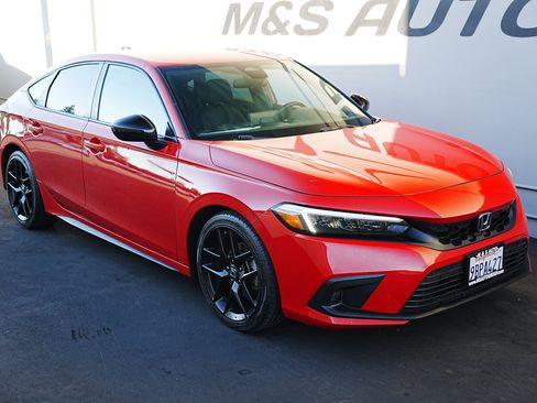 Used 2022 Honda Civic Sport image 3