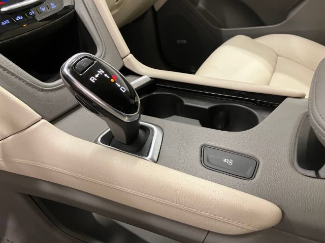 Used 2017 Cadillac XT5 Luxury w/ Driver Awareness Package FWD image 21