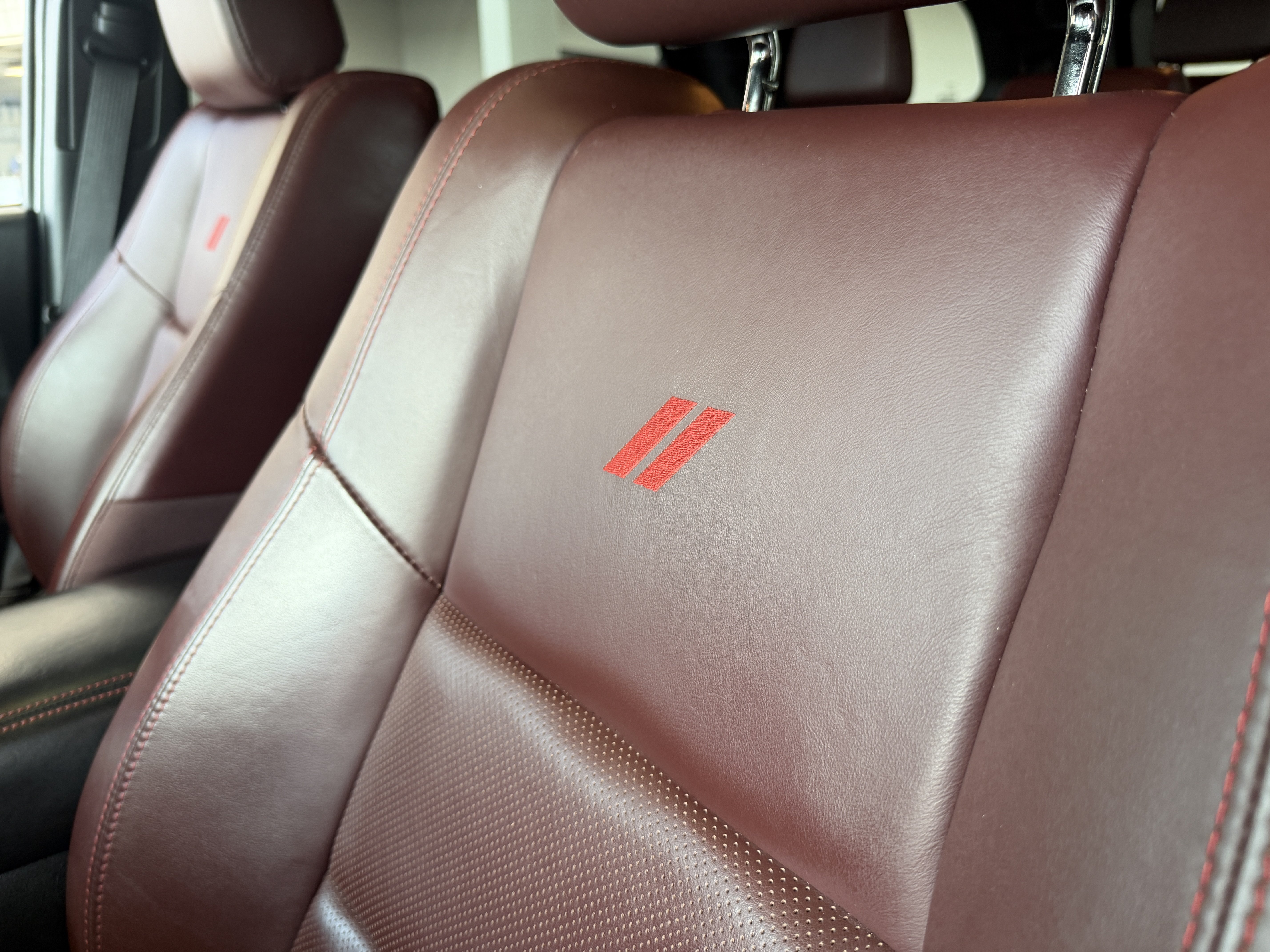 Used 2025 Dodge Durango R/T AWD/4WD image 36