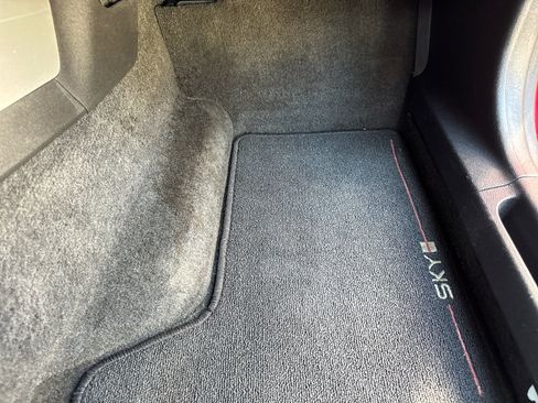 Used 2009 Saturn Sky Red Line Ruby Red image 10