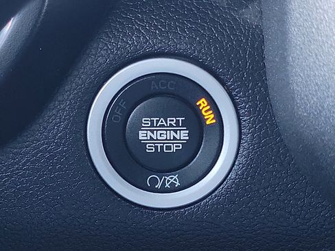 Used 2024 RAM 3500 Tradesman w/ Chrome Appearance Group image 17