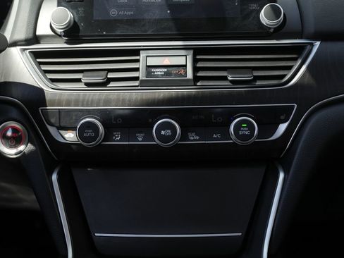 Used 2021 Honda Accord EX-L image 41