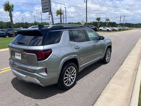Used 2026 GMC Terrain Denali w/ LPO, Floor Liner Package AWD/4WD image 3