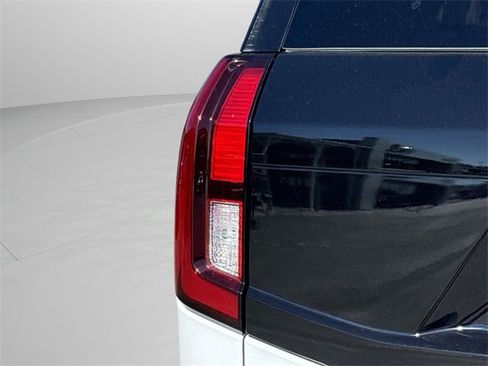 Used 2025 Ford Expedition Active image 10