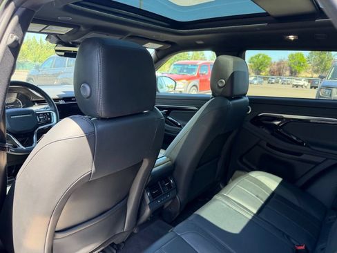 Used 2023 Land Rover Range Rover Evoque R-Dynamic SE AWD/4WD image 30