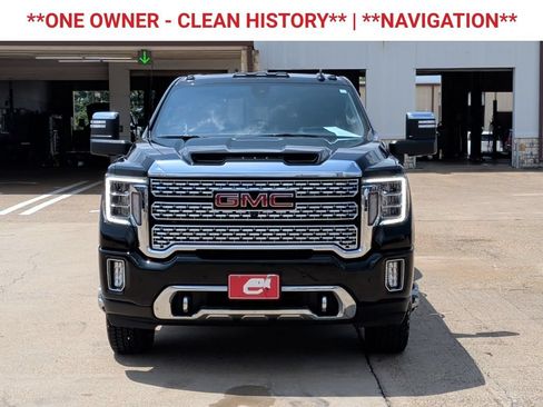 Used 2022 GMC Sierra 3500 Denali w/ Denali Ultimate Package AWD/4WD image 2