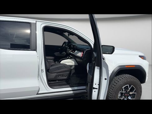 Used 2026 GMC Canyon AT4X image 19