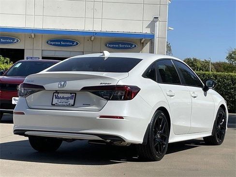 New 2025 Honda Civic Sport image 4