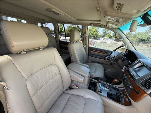 Used 2006 Lexus LX 470 4WD image 23