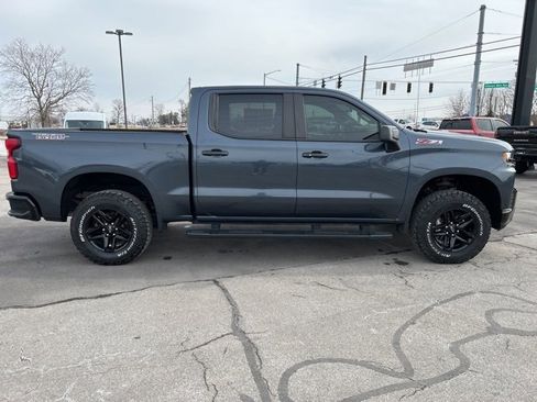 Used 2021 Chevrolet Silverado 1500 LT Trail Boss w/ Convenience Package II image 4