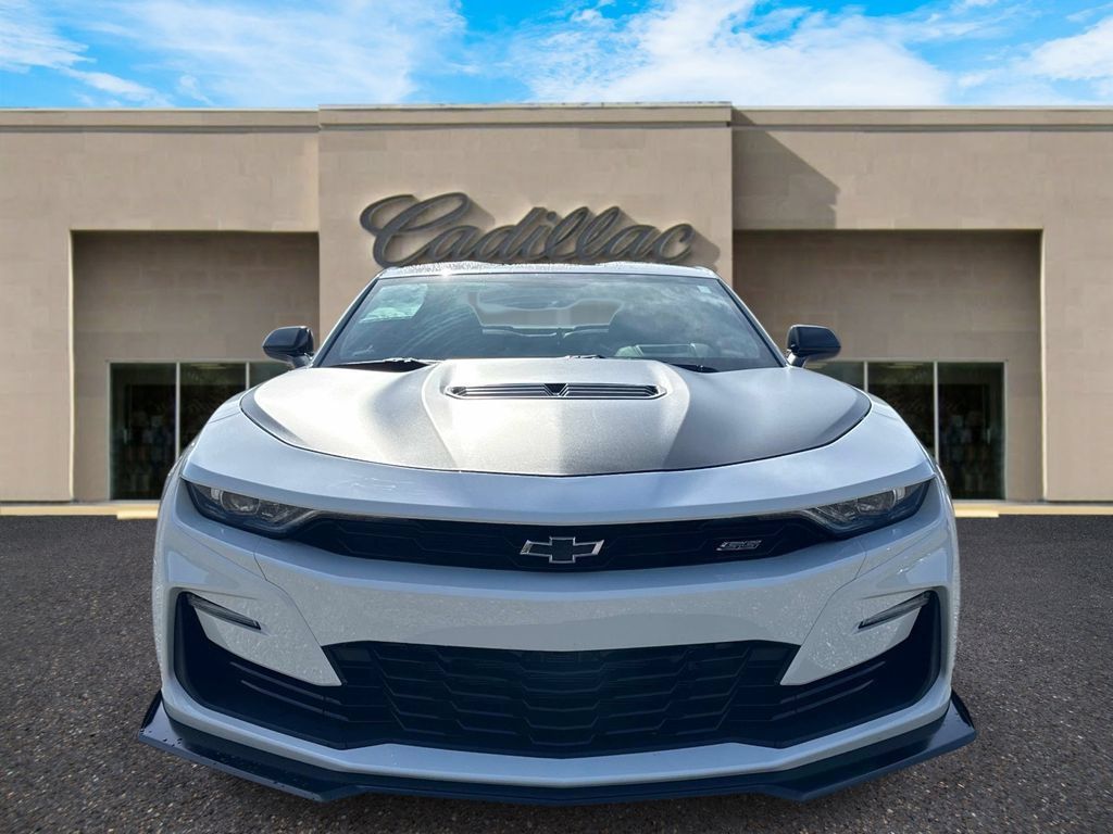 Used 2023 Chevrolet Camaro SS RWD image 8