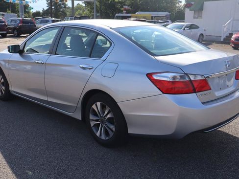 Used 2015 Honda Accord LX image 4