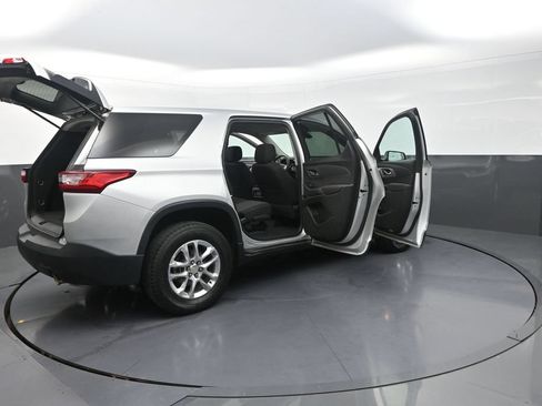 Used 2020 Chevrolet Traverse LS AWD/4WD image 35