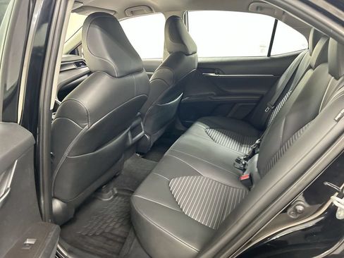 Used 2023 Toyota Camry SE FWD image 19