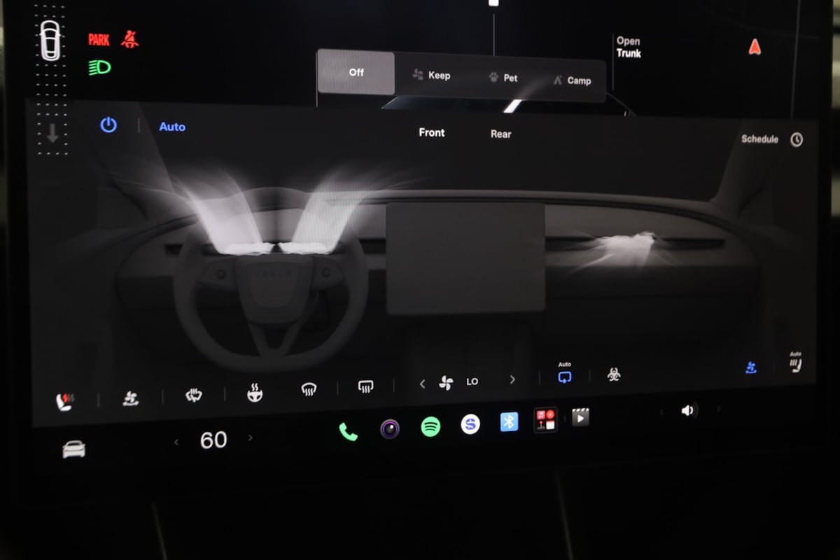 Used 2026 Tesla Model Y AWD image 30