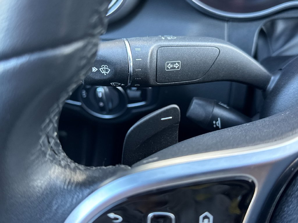 Used 2020 Mercedes-Benz C 300 Sedan image 32