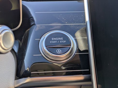 Certified 2022 Mercedes-Benz S 580 4MATIC Sedan image 32