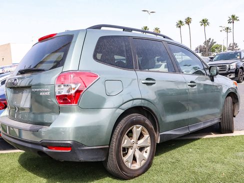 Used 2016 Subaru Forester 2.5i Premium image 4