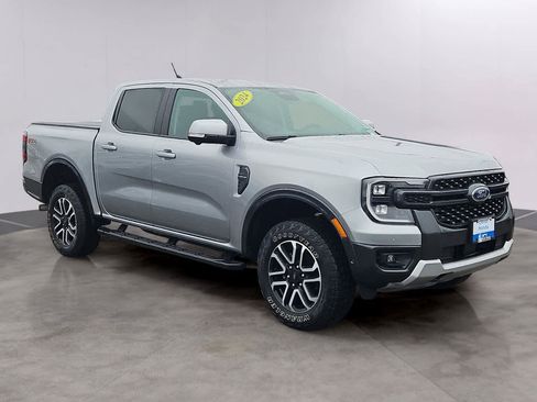 Used 2024 Ford Ranger Lariat w/ FX4 Off-Road Package image 3