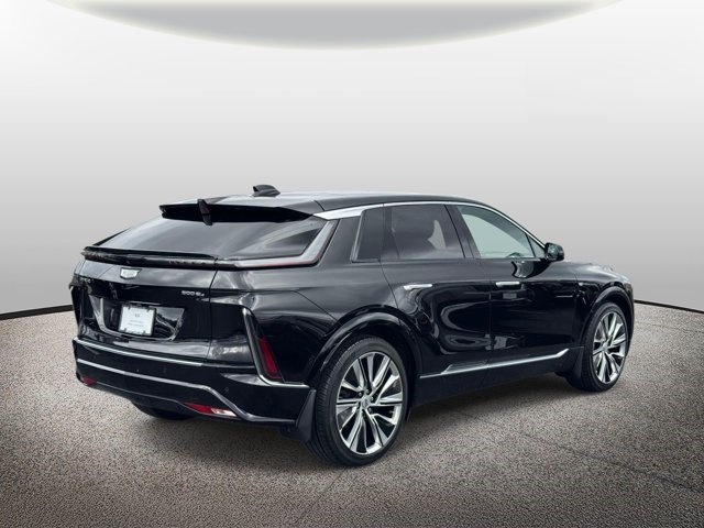Certified 2024 Cadillac Lyriq Luxury w/ LPO, Floor Liner Package AWD/4WD image 26