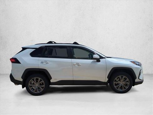 Used 2023 Toyota RAV4 Limited AWD/4WD image 4