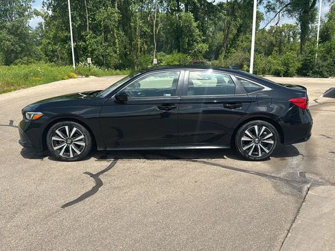 Used 2024 Honda Civic EX image 2