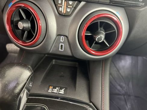 Used 2019 Chevrolet Blazer RS FWD image 36