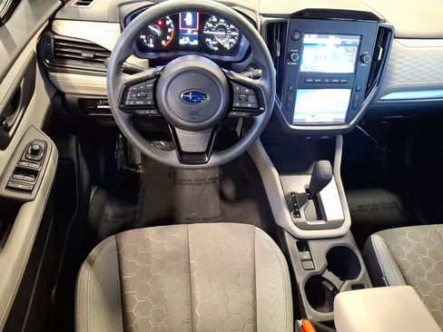 Used 2025 Subaru Forester image 2