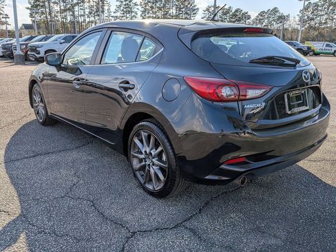 Used 2018 MAZDA MAZDA3 Touring FWD image 6
