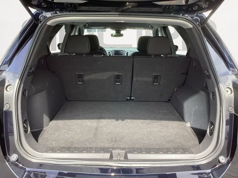 Used 2021 Chevrolet Equinox LT image 16