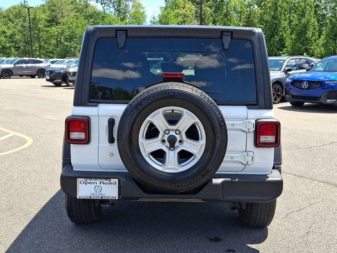 Used 2019 Jeep Wrangler Unlimited Sport S AWD/4WD image 5
