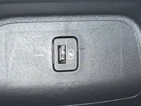 Used 2025 Nissan Sentra SV w/ Trunk Package FWD image 30