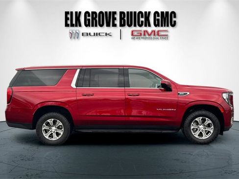 Used 2023 GMC Yukon XL SLE w/ Gmc Pro Safety Plus Package image 3