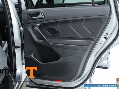 Used 2024 Volkswagen Tiguan SE R-Line FWD image 30